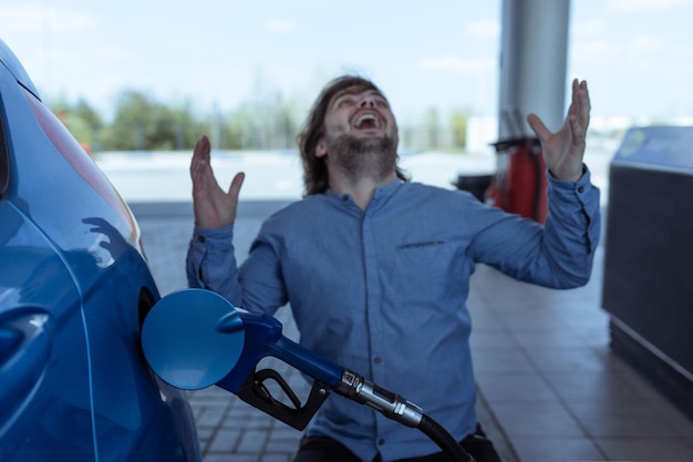 Do kiedy akcyza za paliwo obowiązuje?