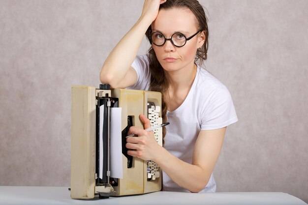 Jak zaksięgować środki z PFR w firmowej księgowości?