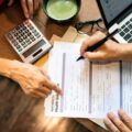 Jak liczyć umowę zlecenie w praktyce?
